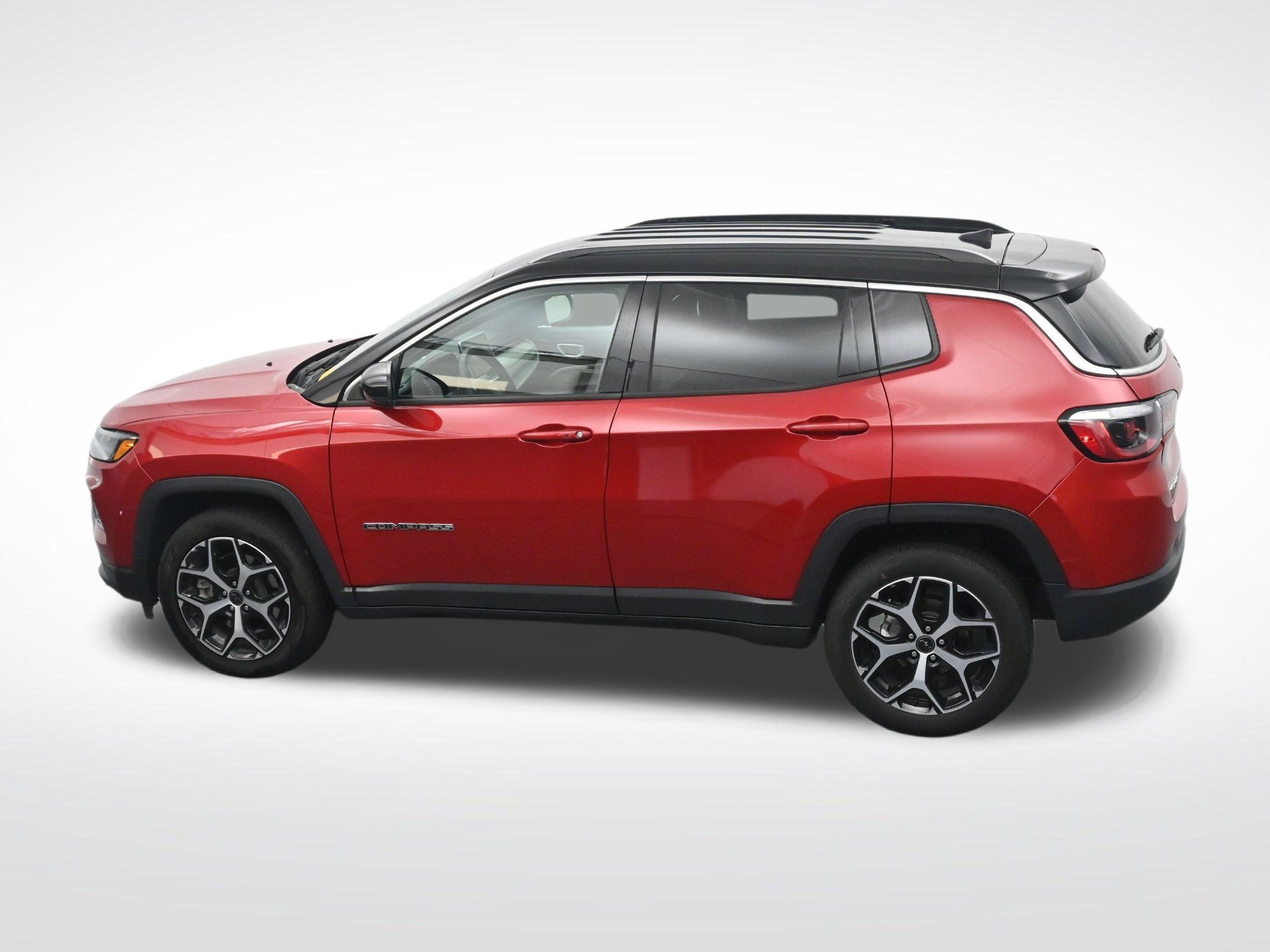 Used 2025 Jeep Compass Limited AWD/4WD image 29