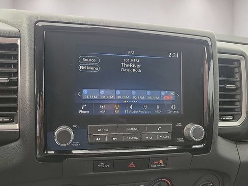 Used 2024 Nissan Frontier SV RWD image 14
