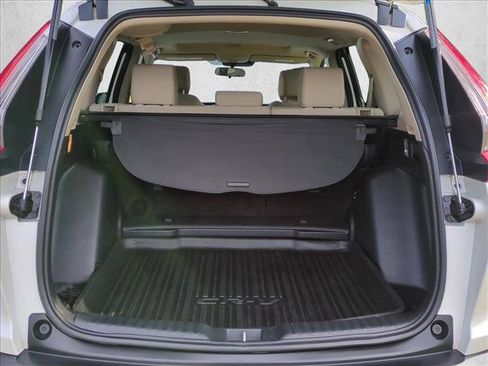 Used 2018 Honda CR-V EX image 6