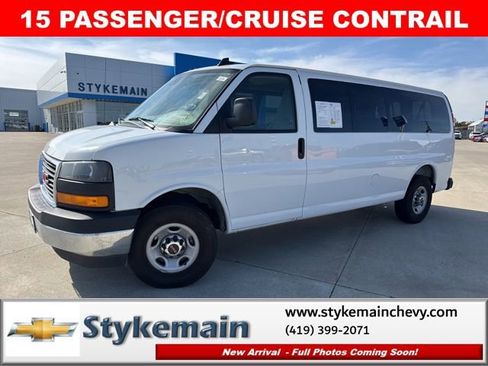 Used 2025 GMC Savana 3500 LT w/ LT Preferred Equipment Group RWD image 1