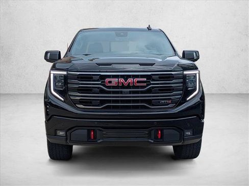 Used 2025 GMC Sierra 1500 AT4 w/ AT4 Premium Package AWD/4WD image 2