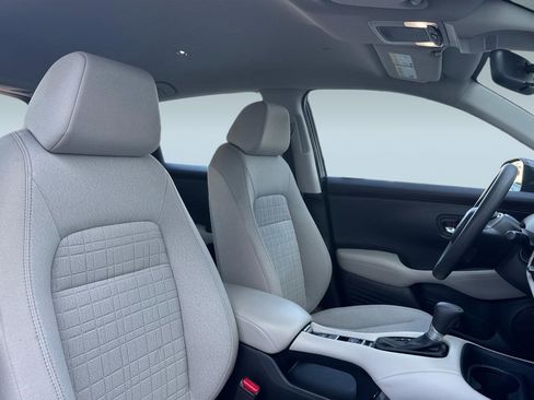 Certified 2024 Honda HR-V LX image 30