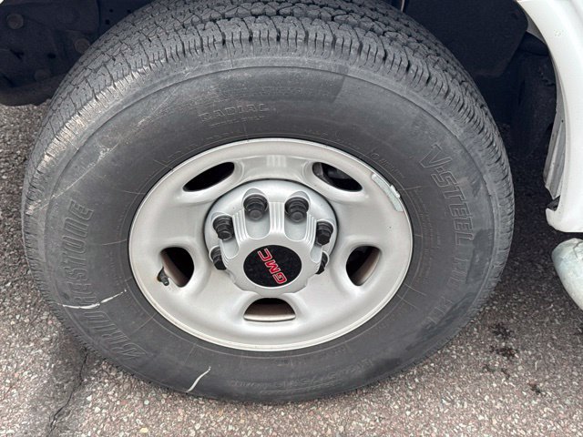 Used 2025 GMC Savana 2500 w/ Driver Convenience Package RWD image 32
