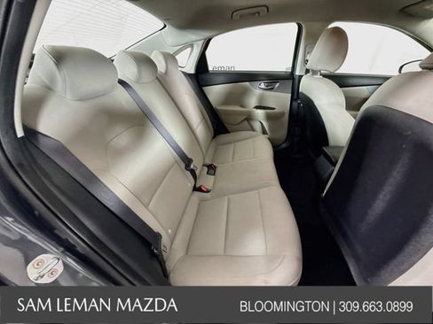 Used 2021 Kia Forte LXS FWD image 24