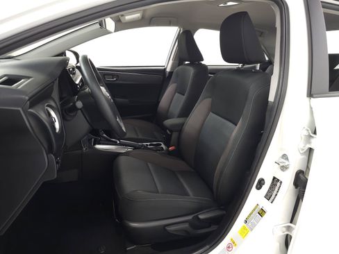Used 2018 Toyota Corolla LE FWD image 12