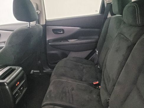 Used 2019 Nissan Murano SV w/ Premium Package image 18