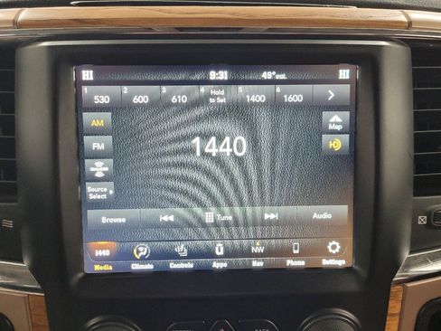 Used 2018 RAM 1500 Laramie Longhorn image 25