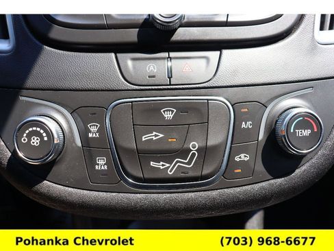 Used 2025 Chevrolet Malibu RS FWD image 17