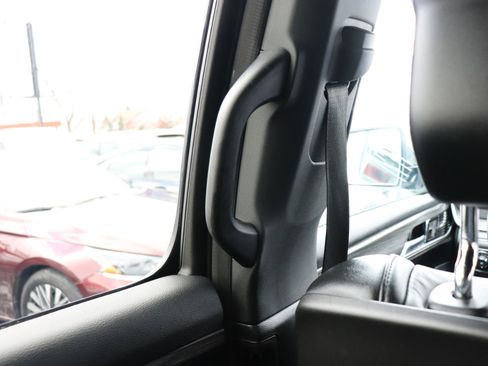 Used 2024 Jeep Wagoneer L Series II w/ Flexible Seating Group image 26