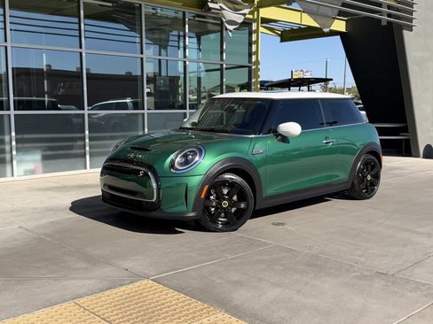 Used 2023 MINI Cooper SE FWD image 1