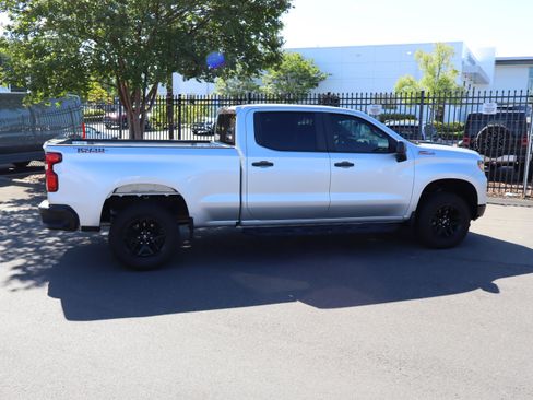 Used 2022 Chevrolet Silverado 1500 Custom Trail Boss AWD/4WD image 23