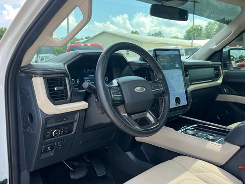 Used 2023 Ford Expedition Max Platinum AWD/4WD image 13