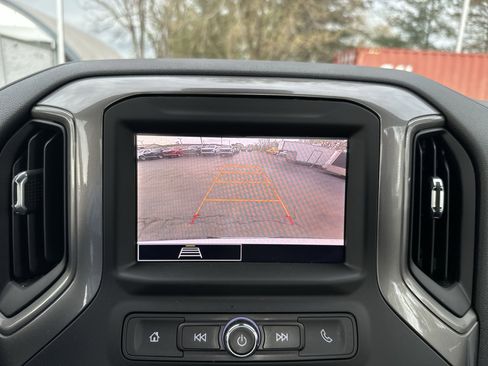 Used 2025 Chevrolet Silverado 1500 W/T image 17