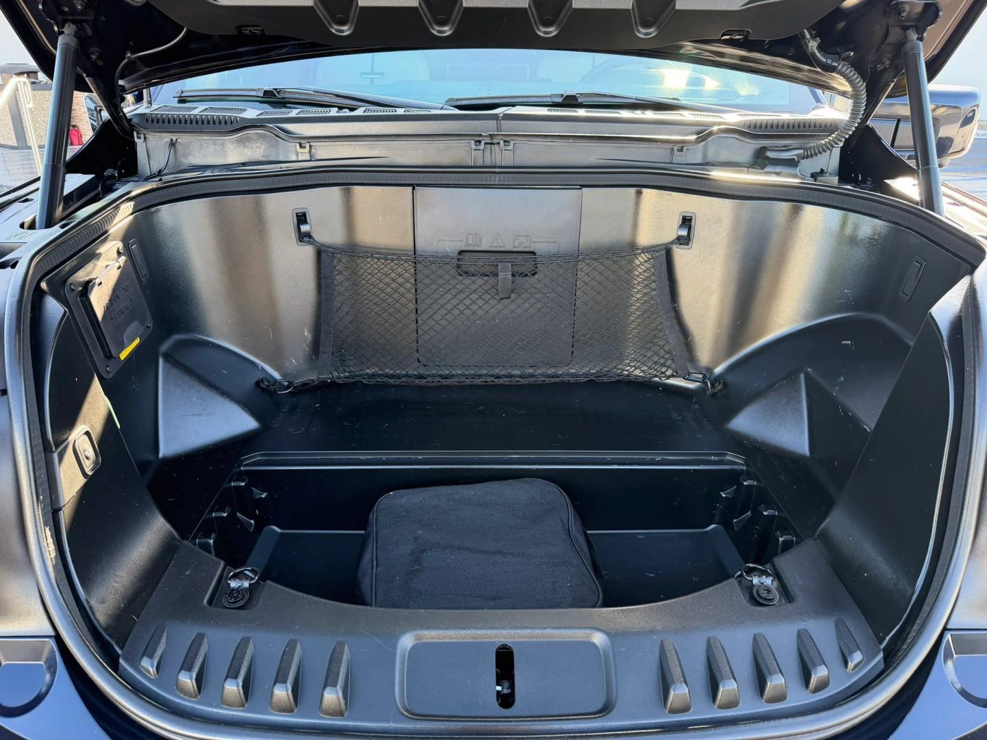 Used 2022 Ford F150 Lightning Platinum AWD/4WD image 41