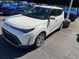 Used 2023 Kia Soul LX image 3