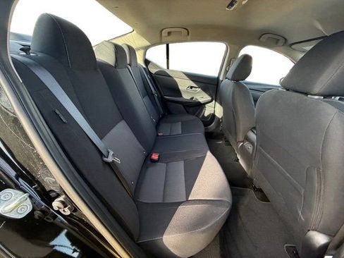 Used 2025 Nissan Sentra SV image 21