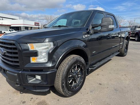 Used 2015 Ford F150 XLT w/ Equipment Group 302A Luxury AWD/4WD image 9