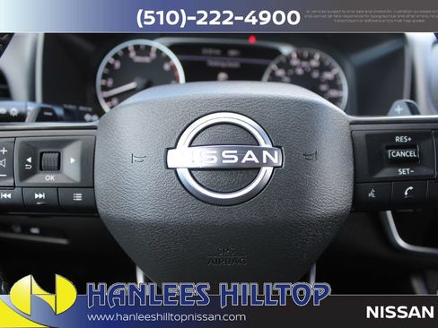 Used 2025 Nissan Rogue SV AWD/4WD image 28