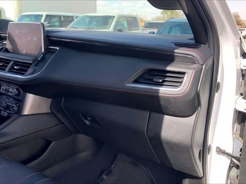 Used 2023 Chevrolet Suburban RST image 19