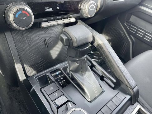 Used 2025 Toyota Tacoma SR5 image 43