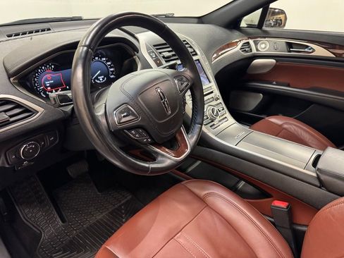 Used 2020 Lincoln MKZ Reserve w/ Luxury Package FWD image 16