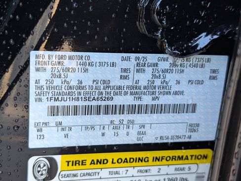 New 2025 Ford Expedition Active image 25