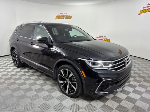 Used 2024 Volkswagen Tiguan SEL R-Line image 8