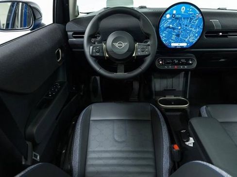 Certified 2025 MINI Cooper S image 4