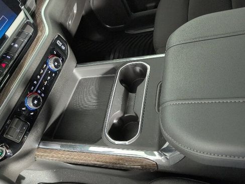 New 2026 Chevrolet Silverado 3500 LT image 18