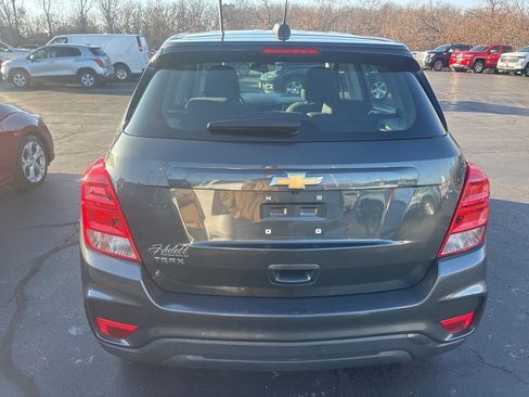 Used 2019 Chevrolet Trax LS image 4