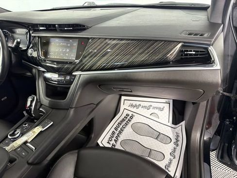 Used 2024 Cadillac XT6 Premium Luxury w/ LPO, Floor Liner Package FWD image 24