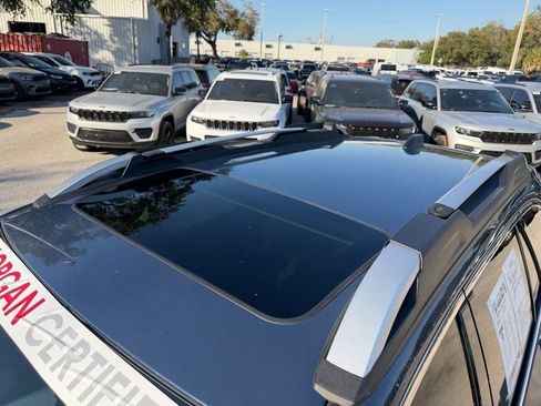 Used 2025 Subaru Outback Touring XT w/ Popular Package #2 image 11