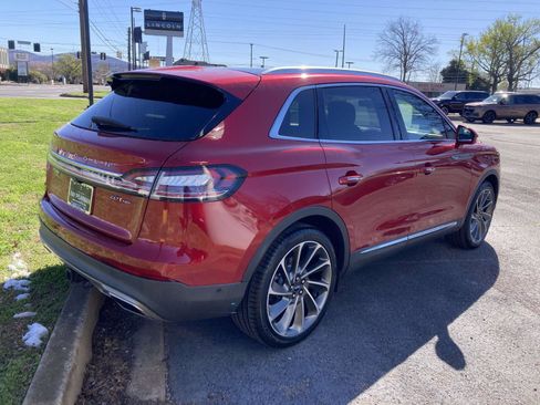 Used 2020 Lincoln Nautilus Reserve w/ Equipment Group 202A image 3