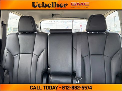 Used 2023 Subaru Ascent Limited AWD/4WD image 23