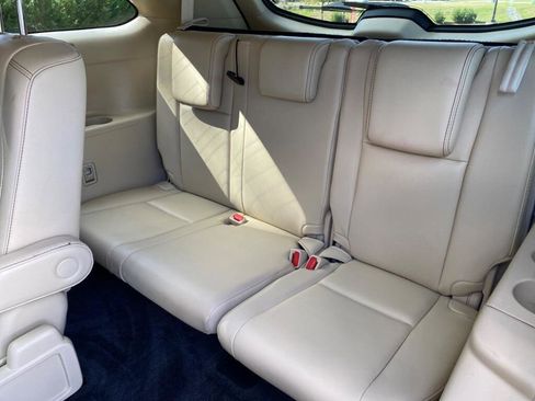Used 2016 Toyota Highlander XLE FWD image 9
