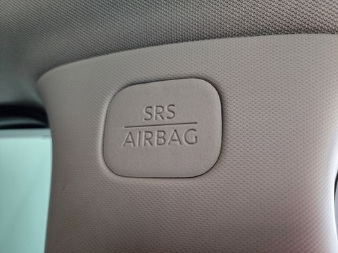 Used 2025 Nissan Pathfinder SV image 41