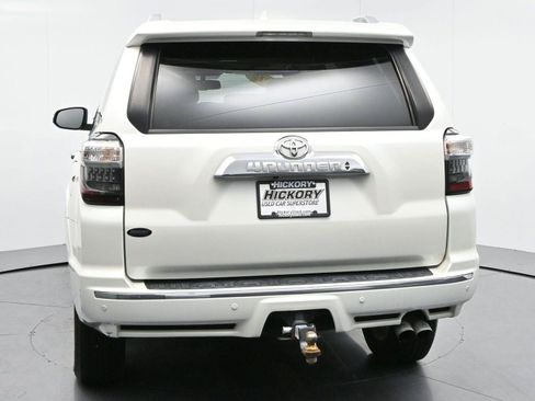Used 2019 Toyota 4Runner Limited AWD/4WD image 6