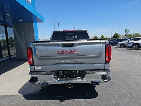 Used 2023 GMC Sierra 1500 SLT w/ SLT Premium Plus Package AWD/4WD image 4