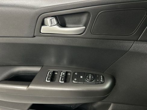 Used 2022 Kia Sportage LX w/ LX AWD Value Edition Package image 11