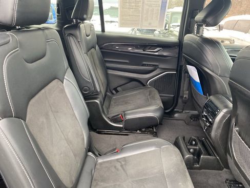 Certified 2021 Jeep Grand Cherokee L Laredo image 12