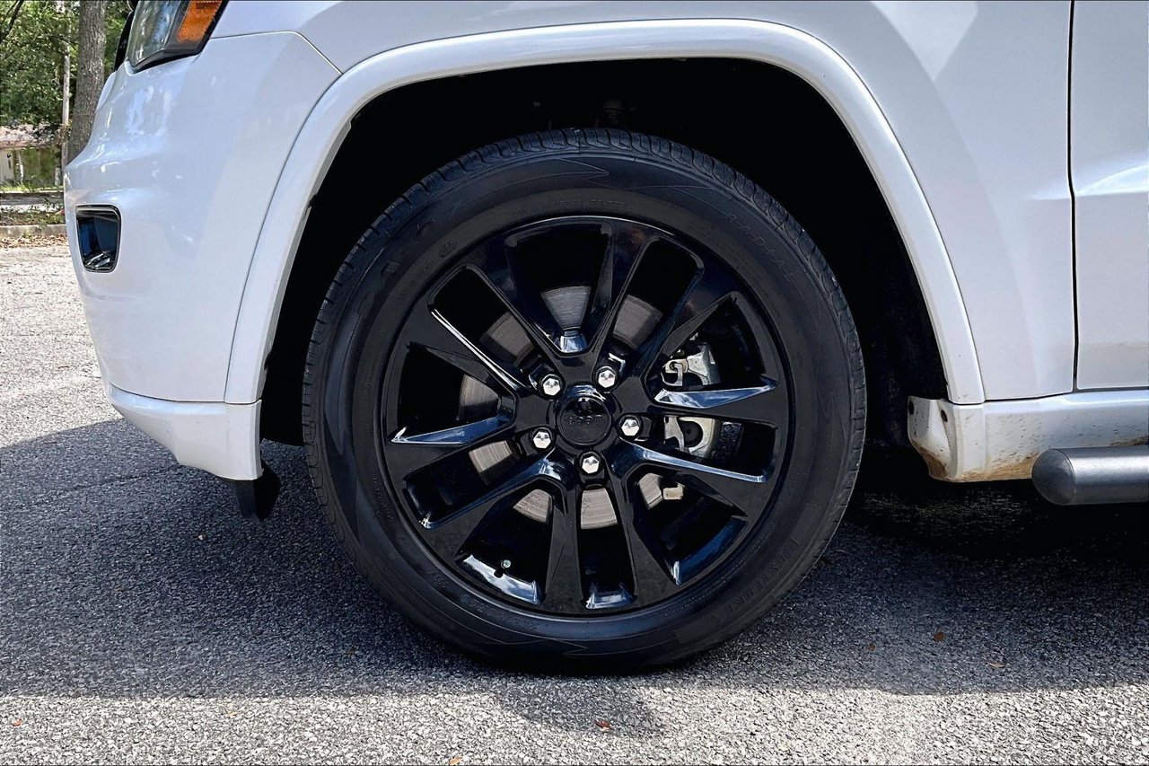 Used 2021 Jeep Grand Cherokee Laredo X RWD image 33