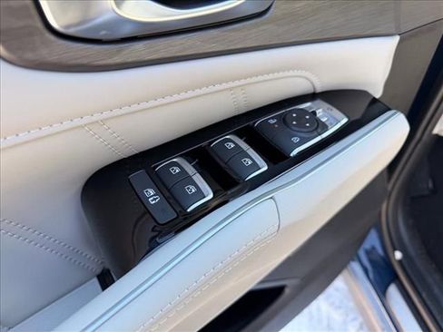 New 2026 Kia Sorento SX image 11