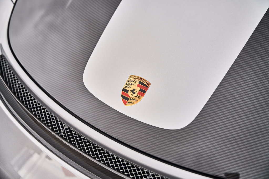 Used 2019 Porsche 911 GT2 RS RWD image 8