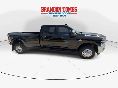 Certified 2026 RAM 3500 Tradesman AWD/4WD image 2