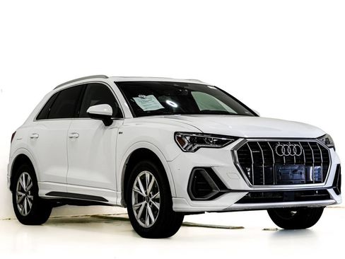 Used 2024 Audi Q3 2.0T Premium AWD/4WD image 1