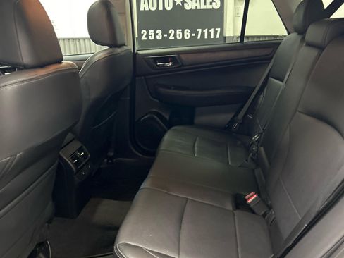 Used 2016 Subaru Outback 2.5i Limited AWD/4WD image 10