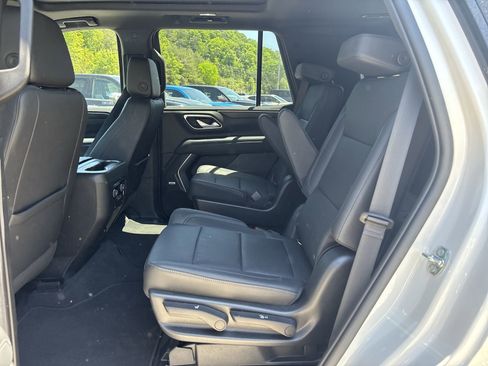 Used 2022 Chevrolet Tahoe Z71 w/ Luxury Package image 25