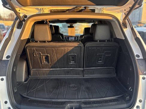 Used 2020 Buick Enclave Avenir w/ Avenir Technology Package image 22