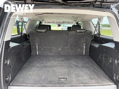 Used 2020 Chevrolet Suburban LT AWD/4WD image 27