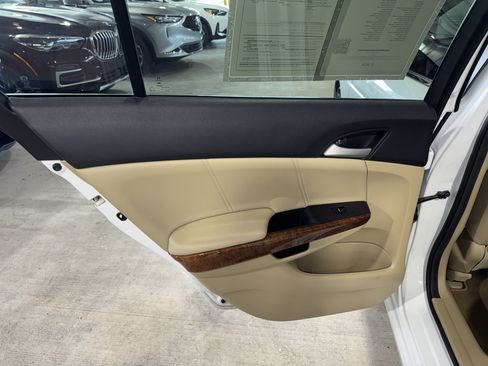 Used 2012 Honda Accord EX-L image 15